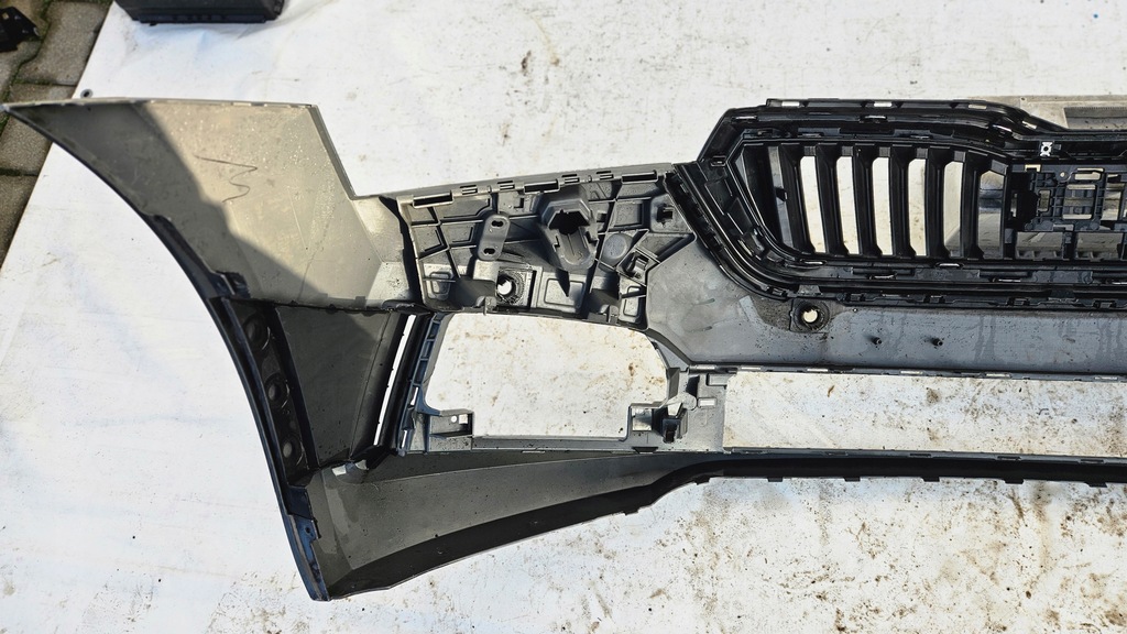 фото №7, Бампер skoda scala 657 19-21 перед решётка радиатора