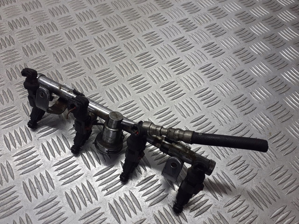 Купити Молдинг упорскування mini cooper r50 1.6 x