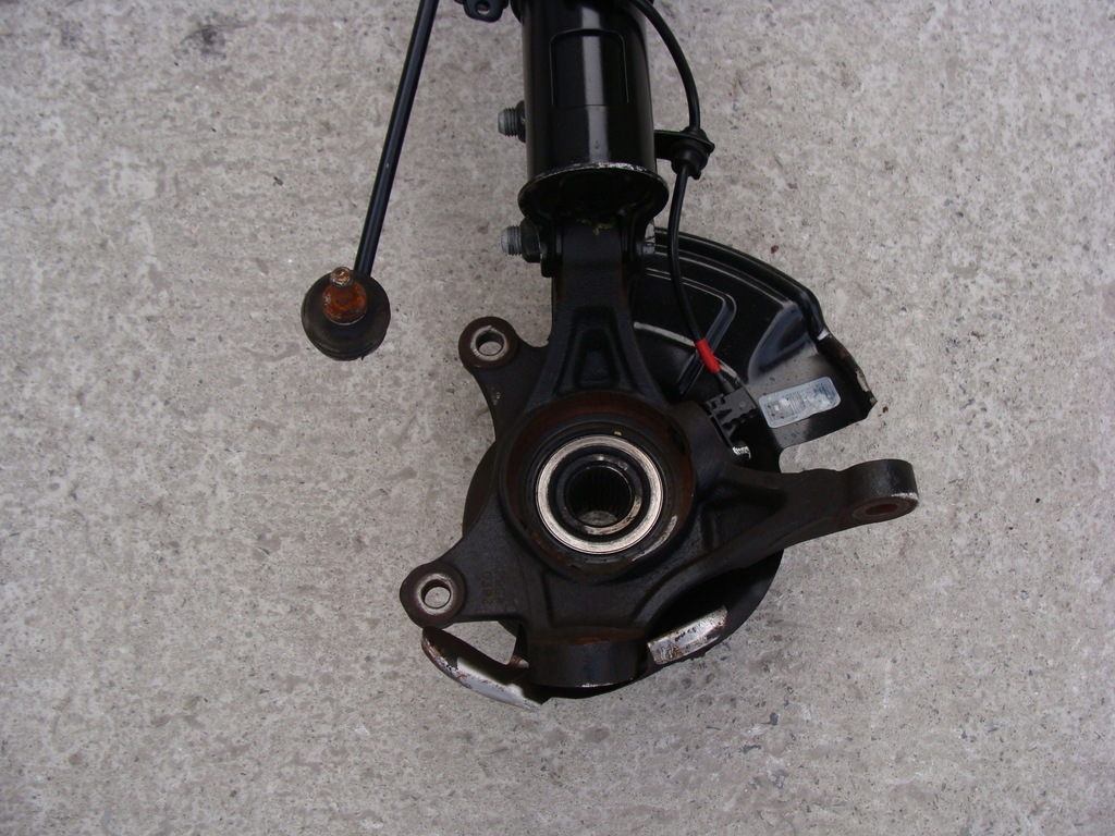 фото №5, Поворотный кулак амортизатор правый ix20 kia venga !!!