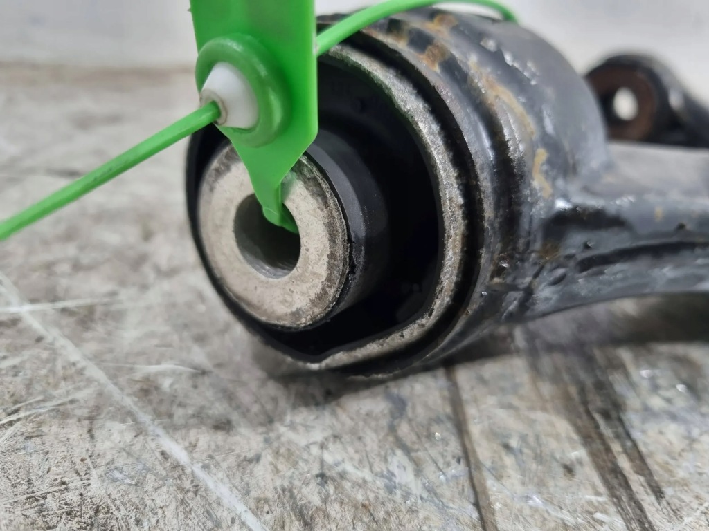 Рычаг левый перед a1693300307 mercedes a-klasa w169 w245 Недорого