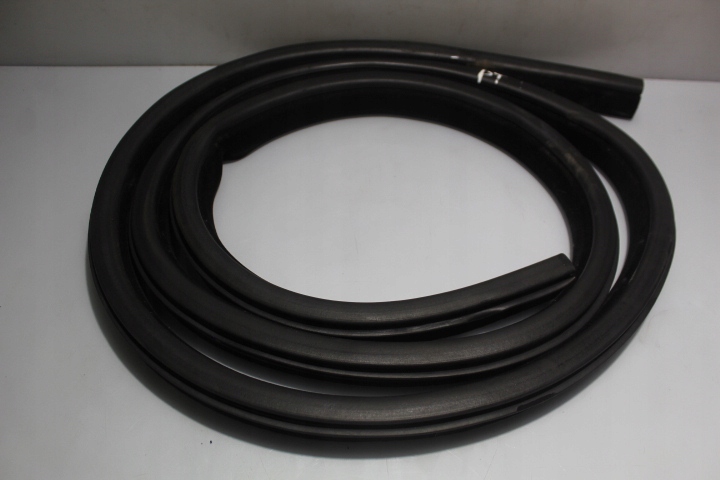 фото №1, Прокладка двері права задня jaguar xj viii x351