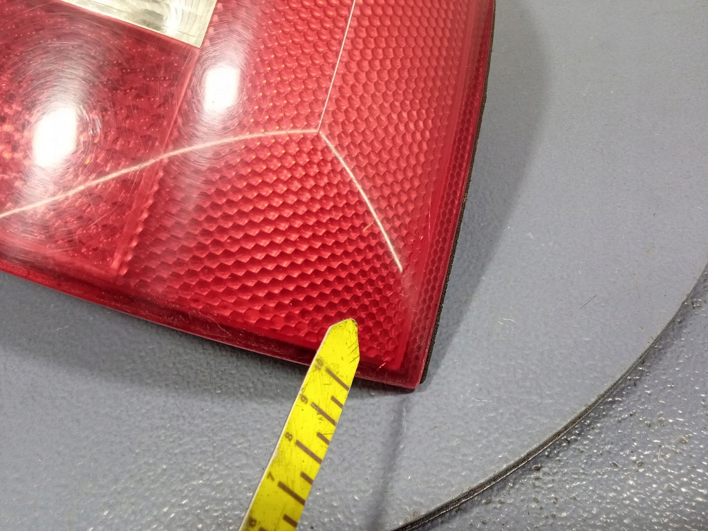 фото №8, Audi a3 8l lift лампа задняя правая задняя 8l0945096c