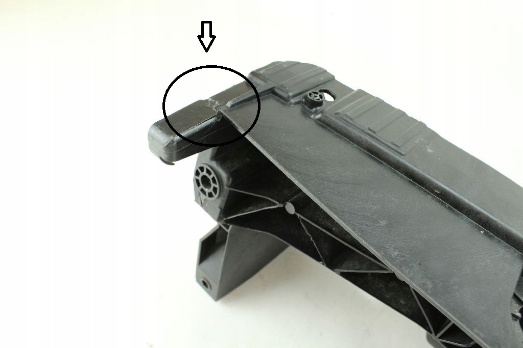 фото №13, Решітка радіатора підсилювач верхній pas renault kangoo ze електрик 620365283r