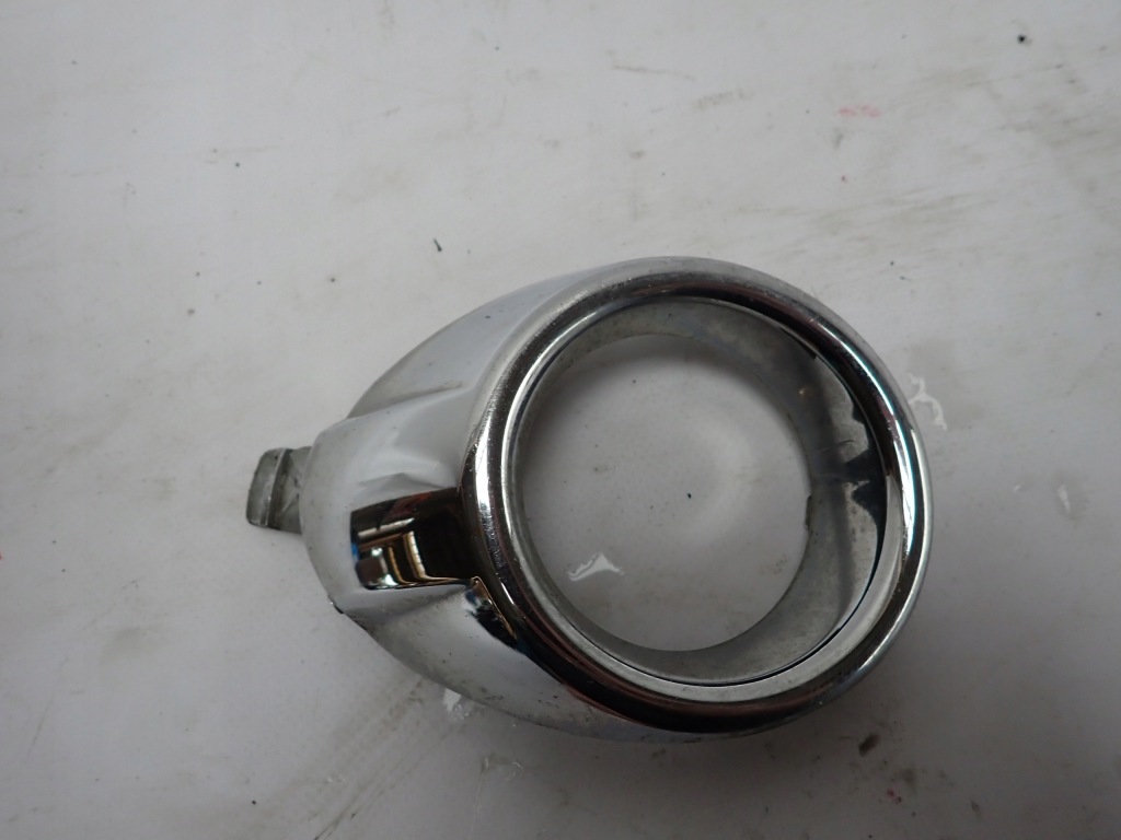 фото №1, Решётка левая рамка противотуманной фары левая ford fiesta mk7 8a61-15a223c