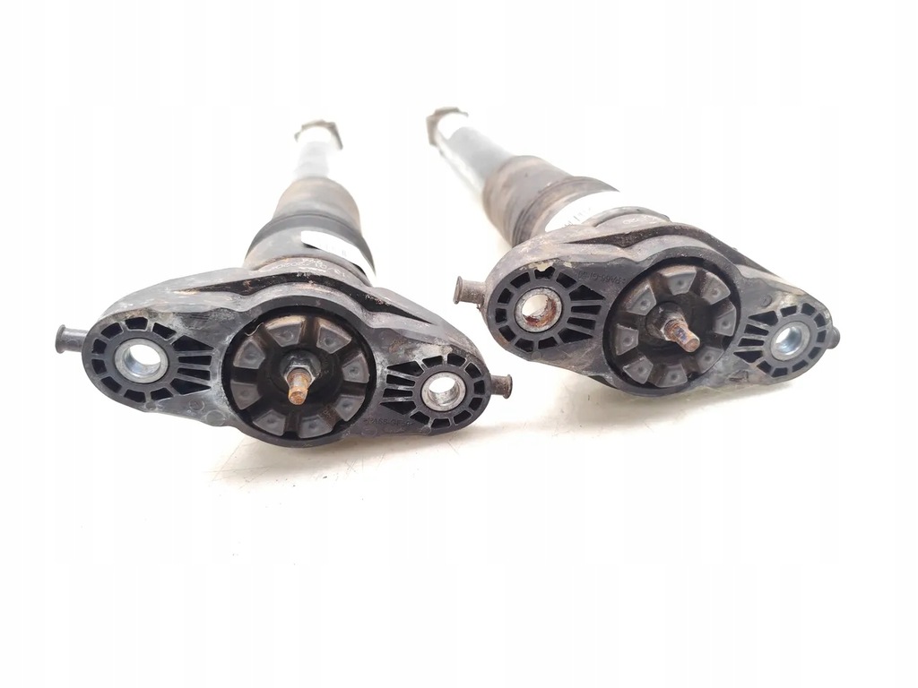 фото №13, Peugeot 2008 амортизатор задний e-2008 двигатель электрический 100kw 136 hp suv