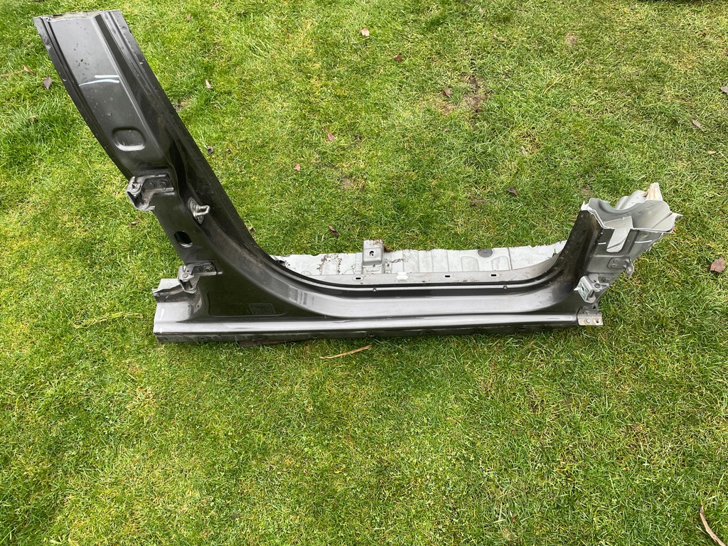 фото №1, Peugeot 2008 lift порог блок двигателя правый evl