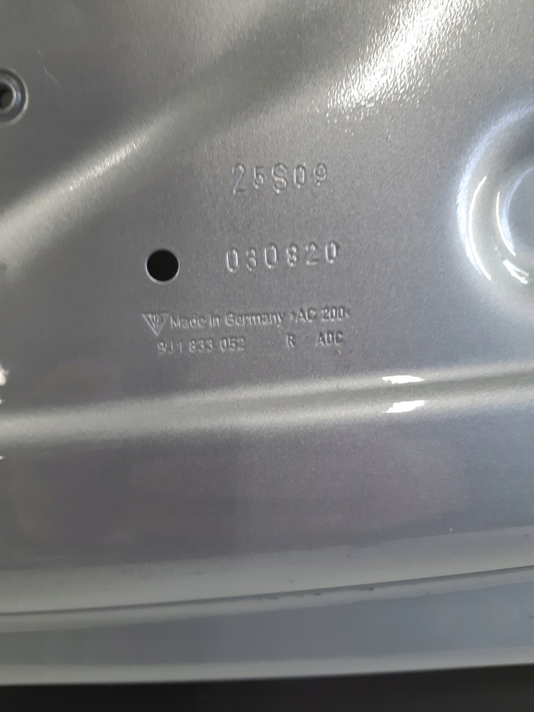 фото №10, Porsche taycan 9j1 дверь правое задняя