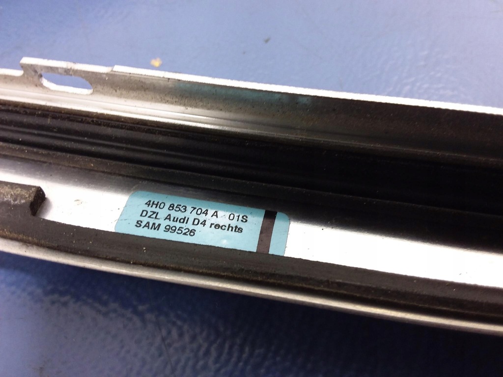 фото №11, Audi a8 d4 4h молдинг дахова бічна хром права