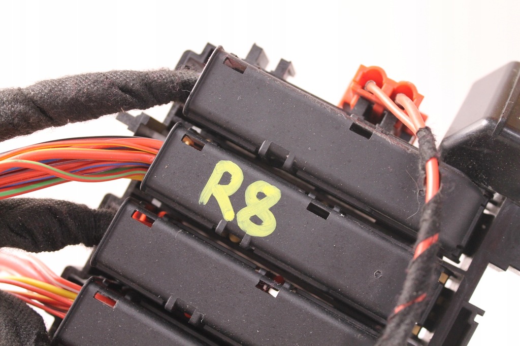 фото №9, Audi r8 ii 4s 16r- 5.2 fsi коробка запобіжників