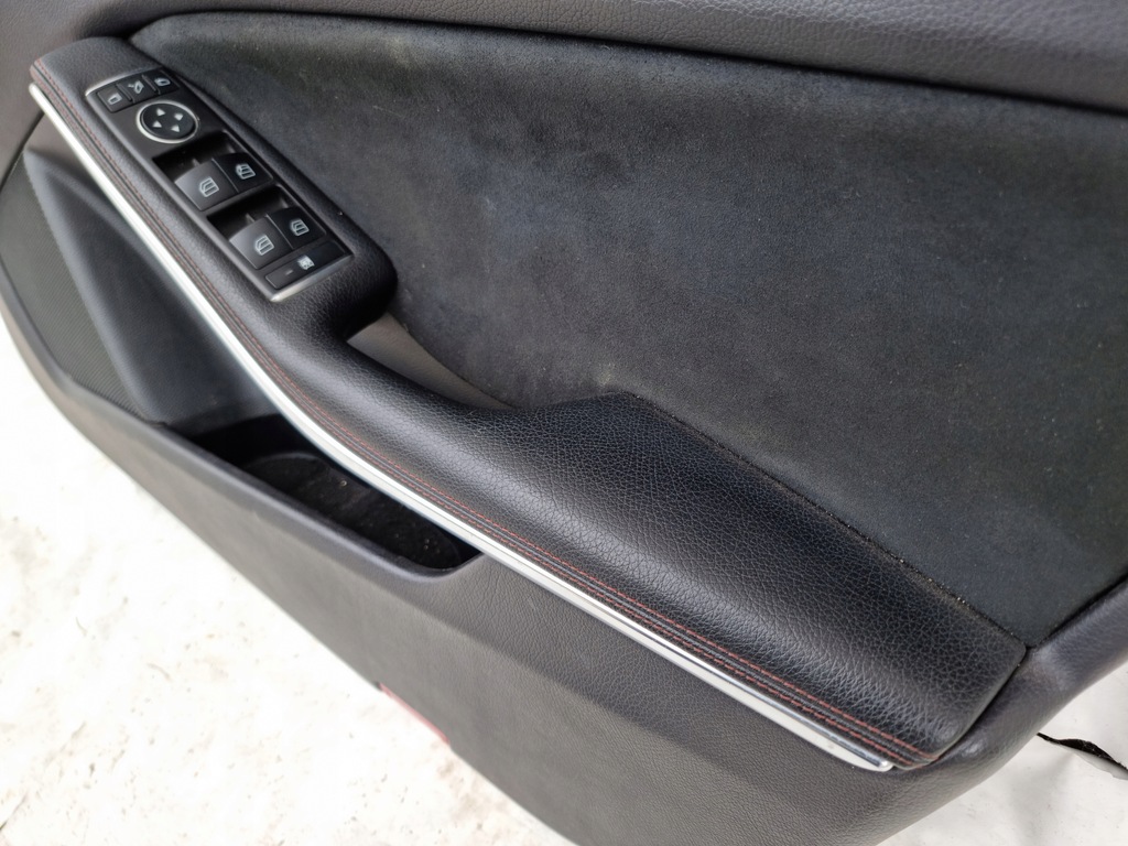 фото №6, Mercedes a klasa w176 обшивка двері правий перед amg