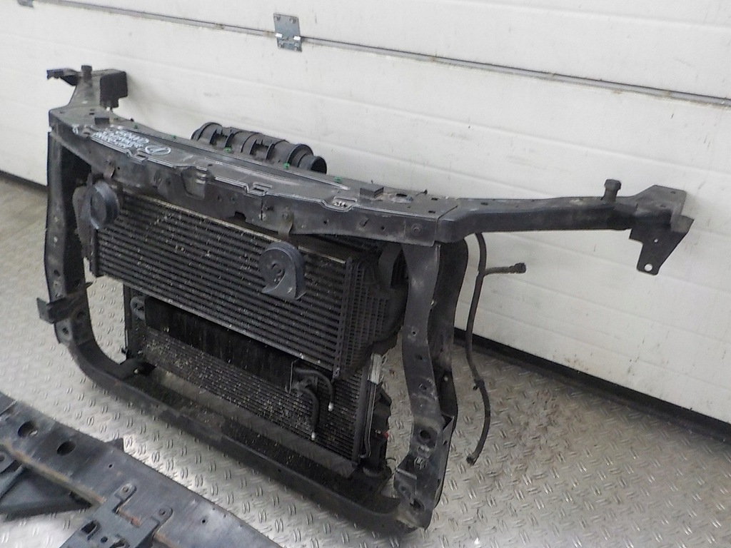 фото №7, Jeep grand cherokee wk2 pas перед радіатор