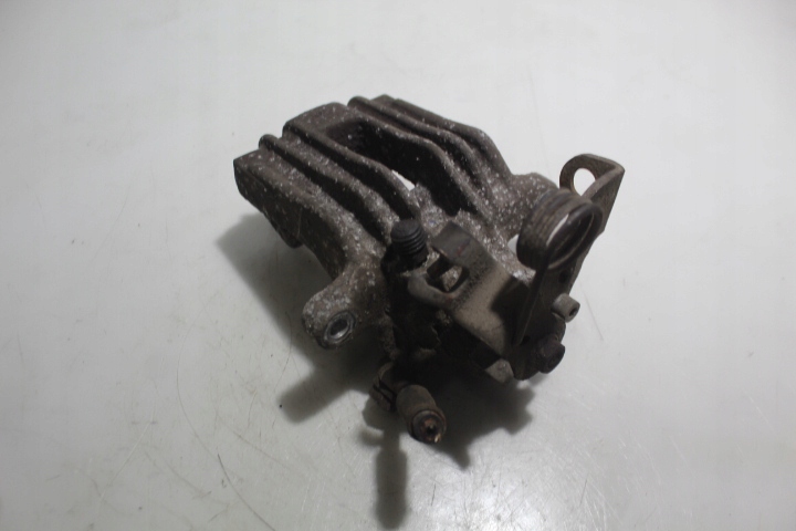 фото №3, Супорт гальма правий задня audi a4 b6