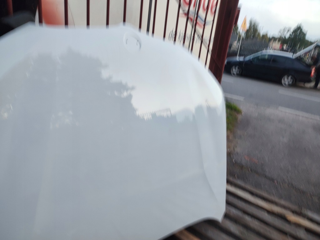 Капот кришка алюмінієва bmw x1 f48 06.15-09.22r лак a300 alpinweiss Зі Шроту