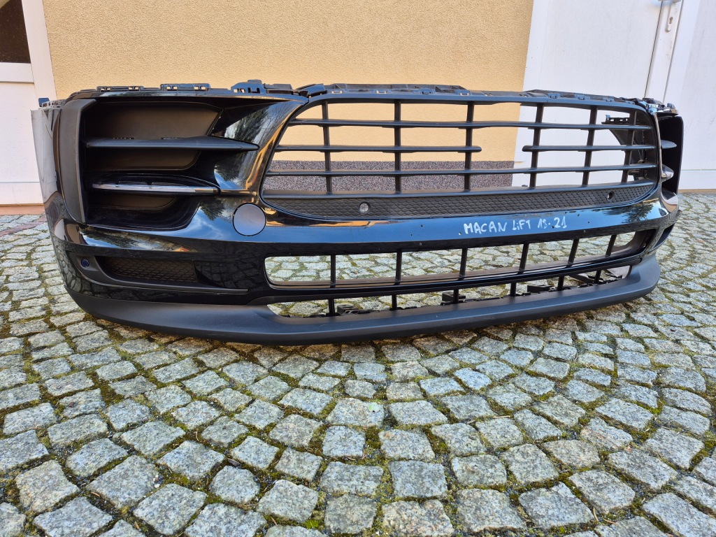 Купить Porsche macan рестайлинг  2018-2021 бампер перед