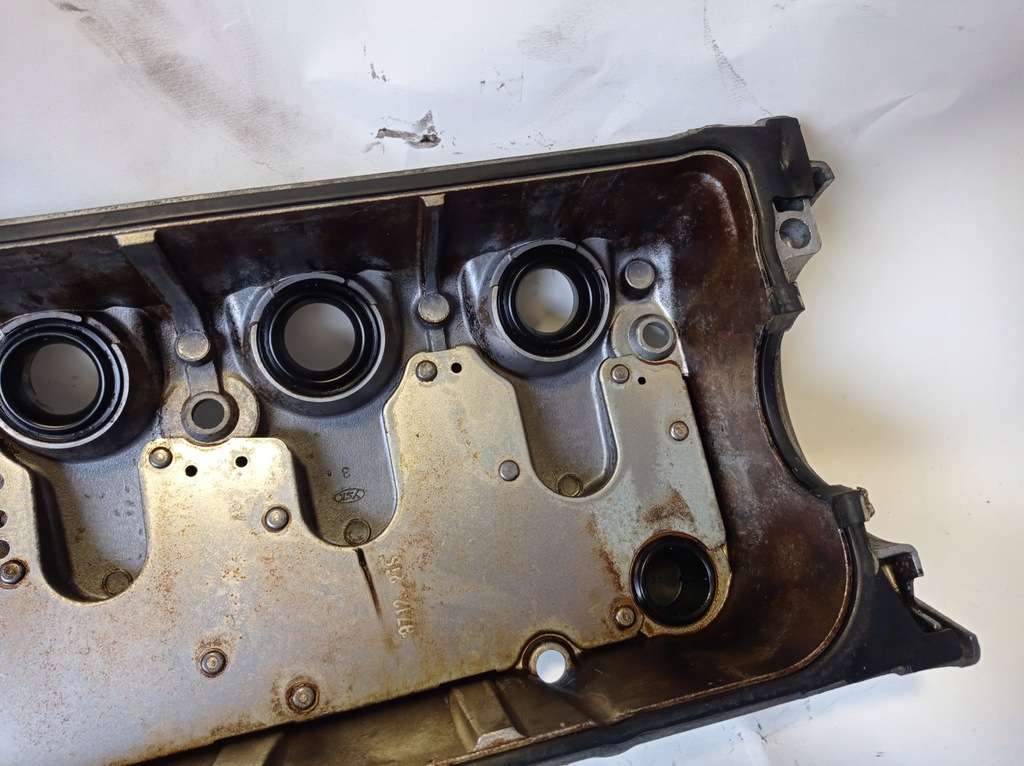 фото №8, Кришка клапанів honda civic vi 1.4 16v