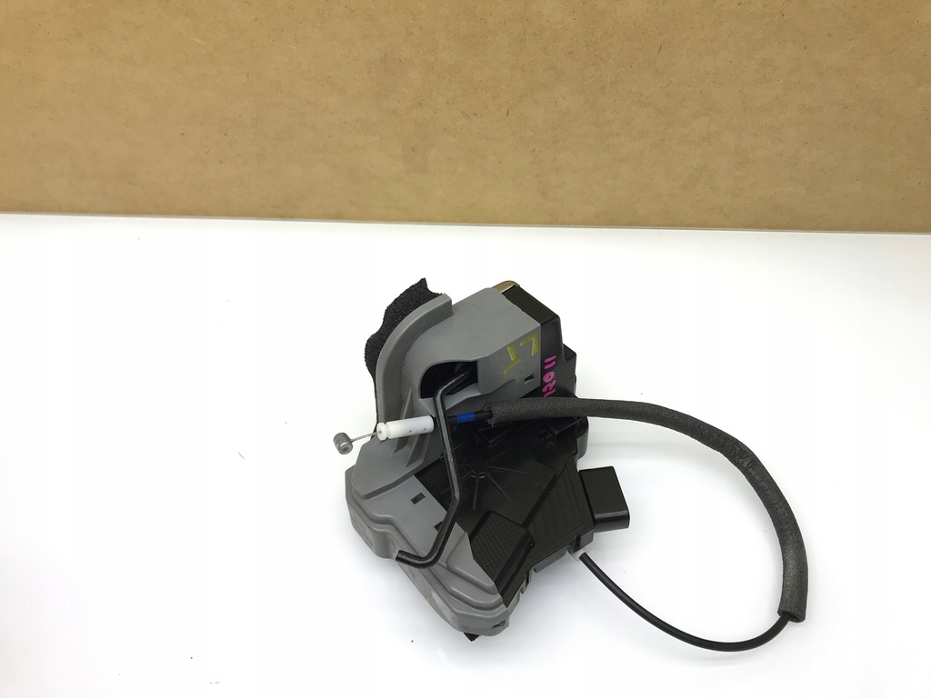 фото №1, Hyundai i20 ii замок двері лівий задня