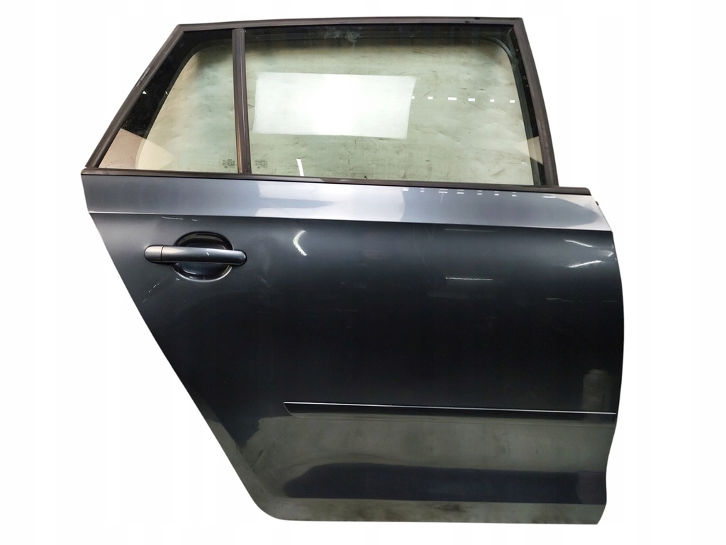 фото №1, Дверь правый задняя правое задние skoda rapid spaceback lak: lf7y 12-17