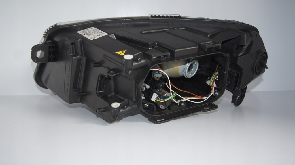 Фара перед передняя правый  audi a8 d4 ксенон 10-14 Недорого