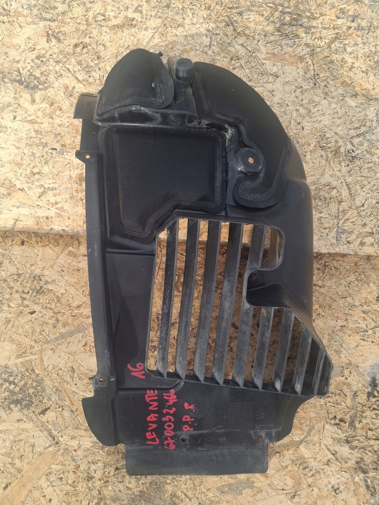 фото №7, Підкрилок правий шланг kpl maserati levante 3.0d 2016r 670032467 670032466