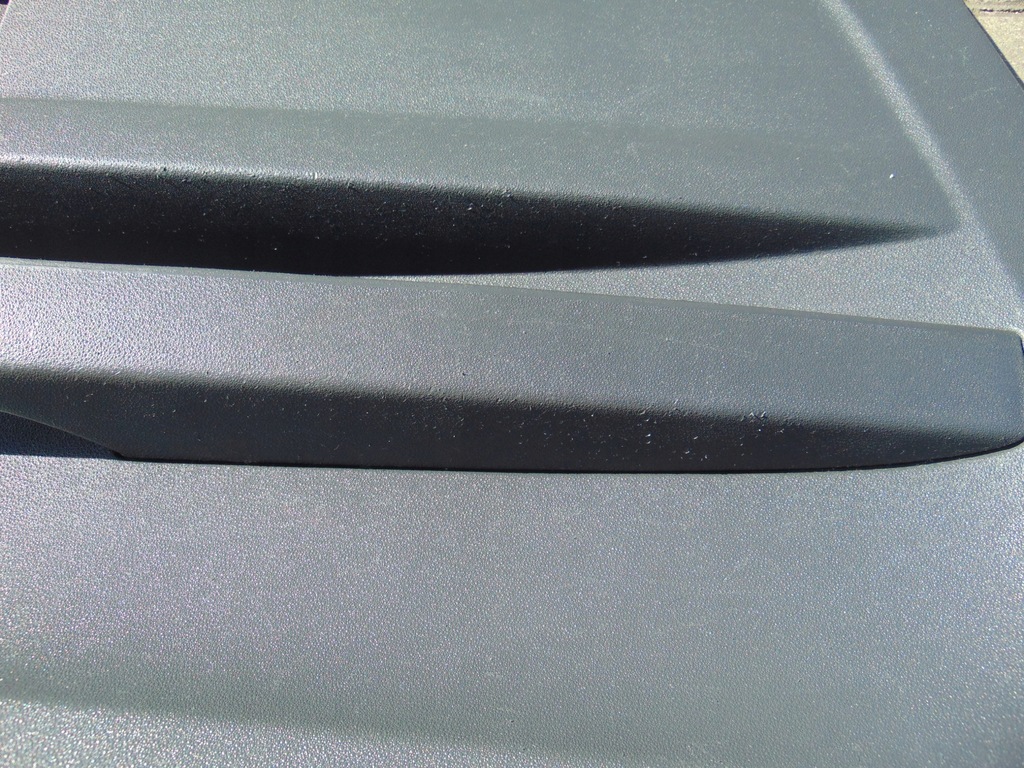 фото №12, Обшивки обшивка левый правый перед kpl vw fox 05r- eu