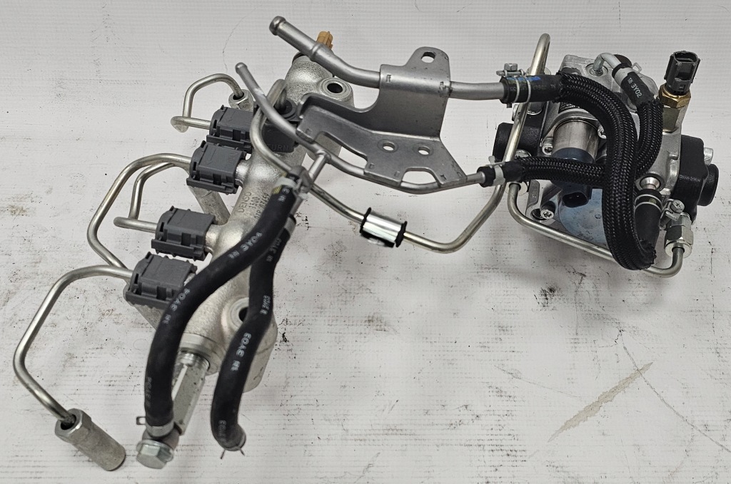 фото №1, Nowa оригинальная насос впрыскная nissan - 167005x00d