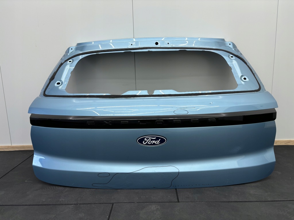 фото №1, Ford explorer ev 2024r-- крышка багажника багажника задняя