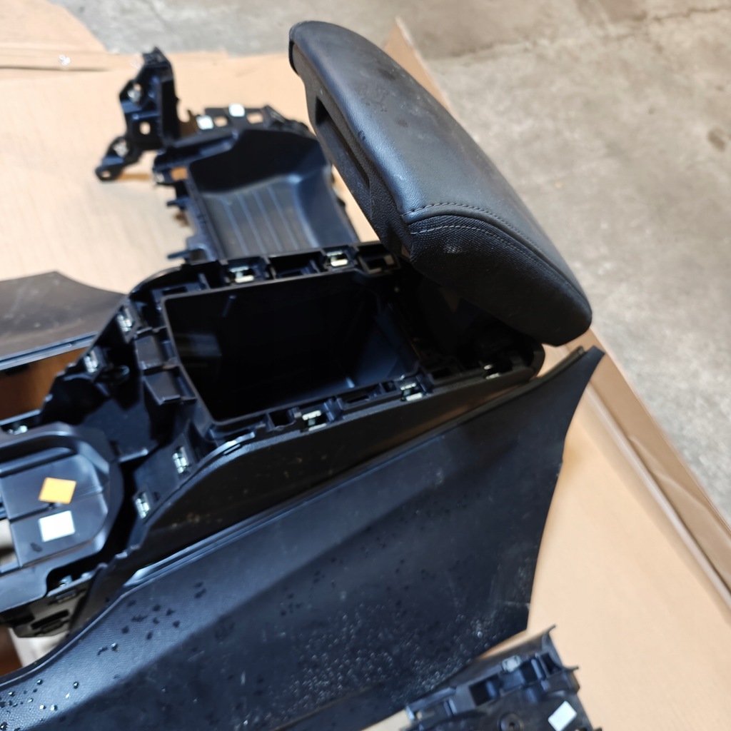 фото №9, Peugeot 208 ii kompletny тунель середній бардачки зарядний пристрій