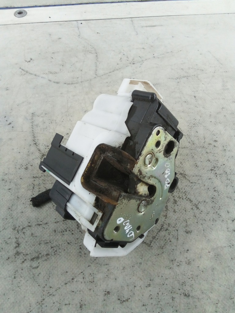 фото №1, D978 замок кришки багажника combo d 51892983