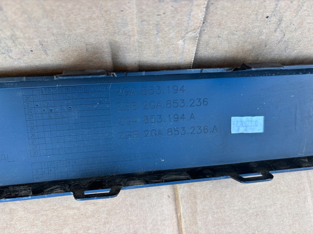 фото №3, Vw t-roc r-line lift молдинг бампера перед передня 2ga853194