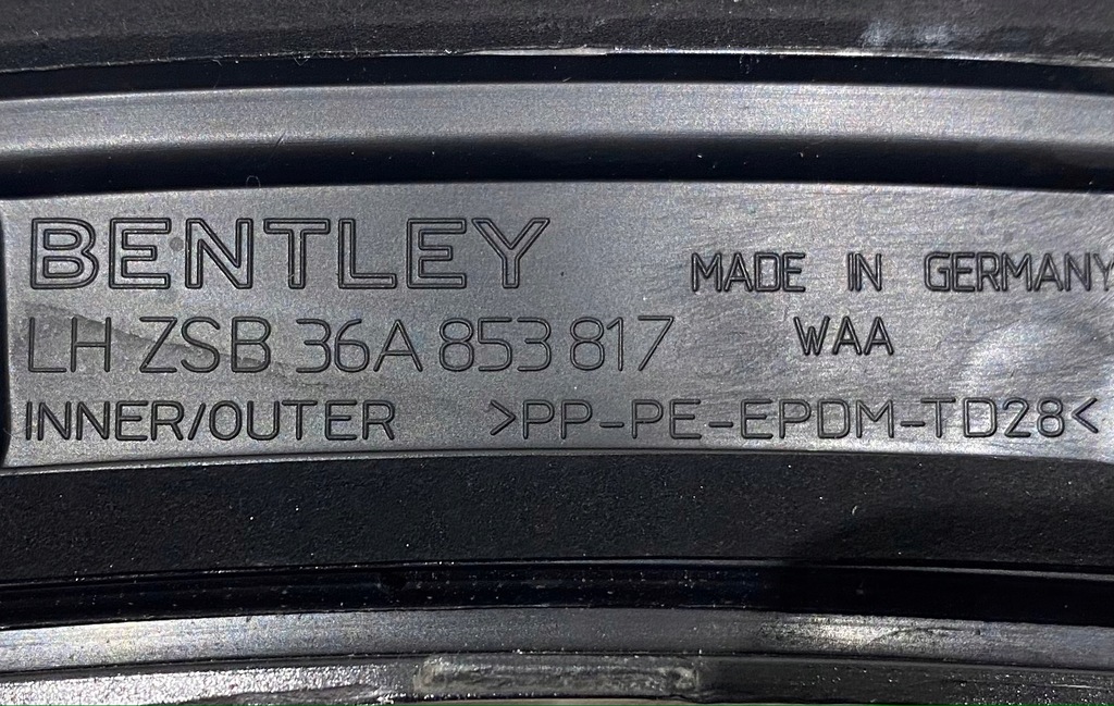 фото №6, Bentley bentayga ліва молдинг крила 36a853817