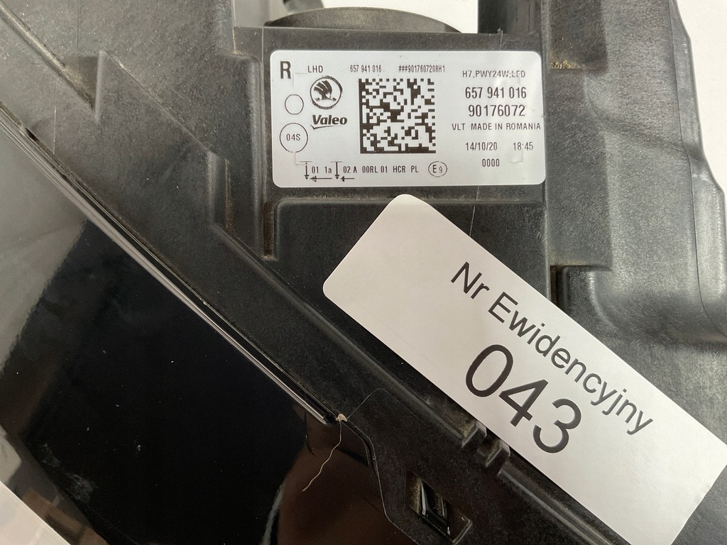 фото №13, Лампа права перед skoda scala 90176072