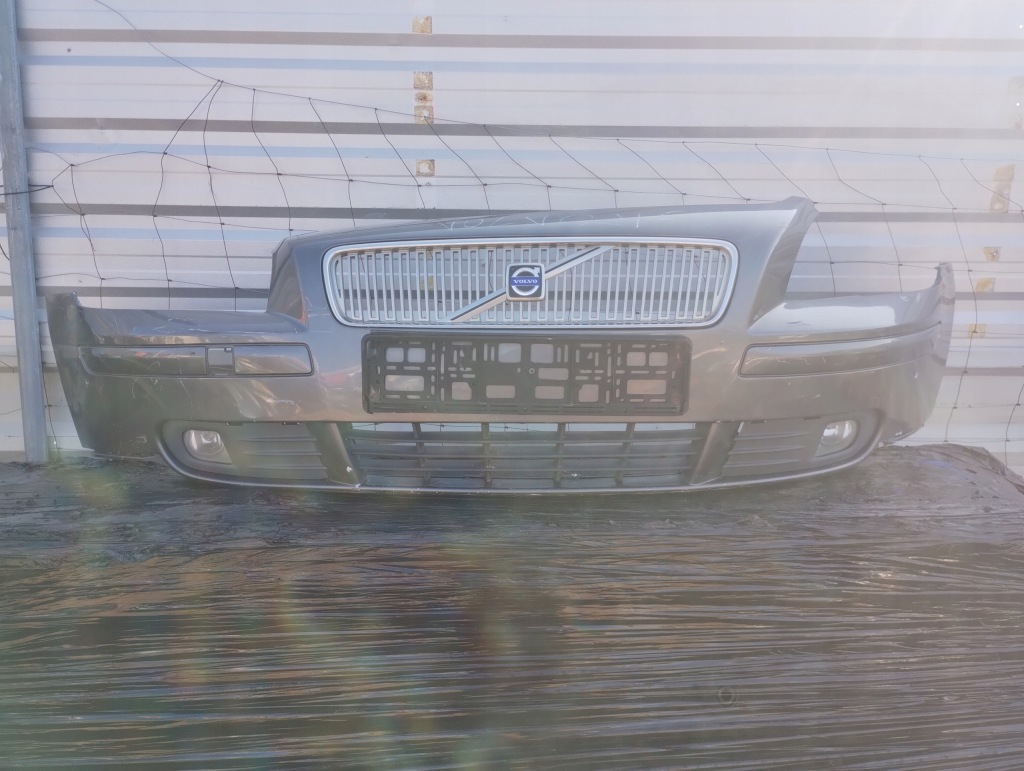 фото №1, Volvo v50 бампер перед решётка радиатора решётка радиатора 452