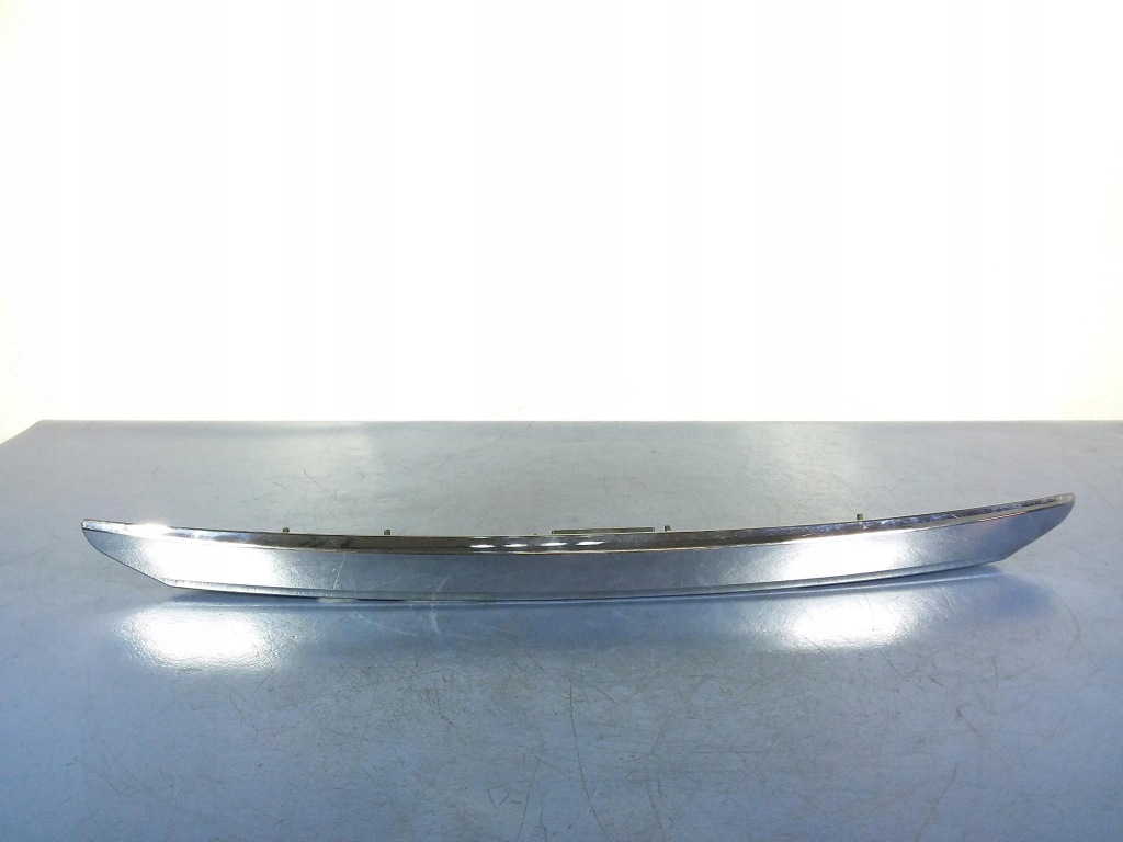 фото №1, Toyota yaris iii накладка мікровимикач кришки багажника