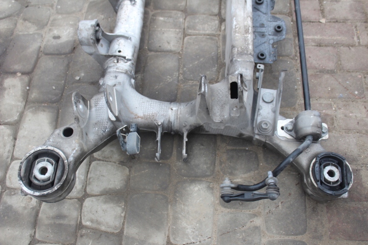 фото №10, Підрамник балка підвіска задня 7 750i f01 lift 4.4