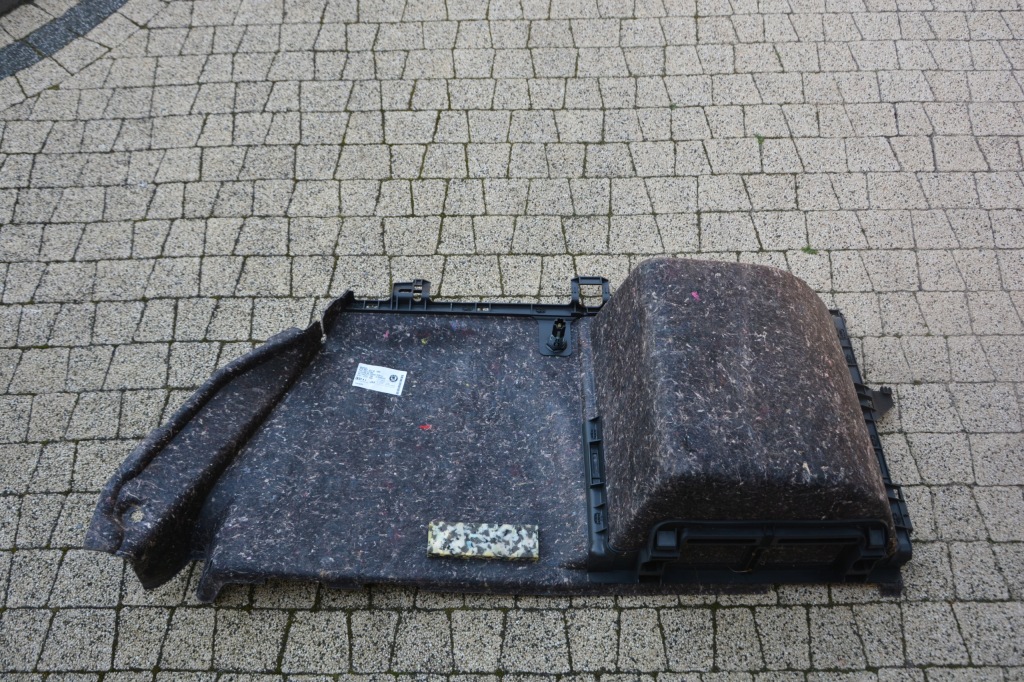 фото №5, Обивка багажника skoda superb 2 3t9867428c 427b