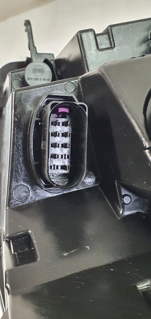 фото №14, Правая лампа перед vw caddy iv 4 2k8 20-