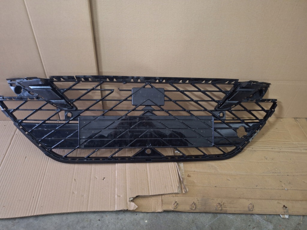 фото №1, Решётка бампера перед seat ateca lift cupra 575853668j