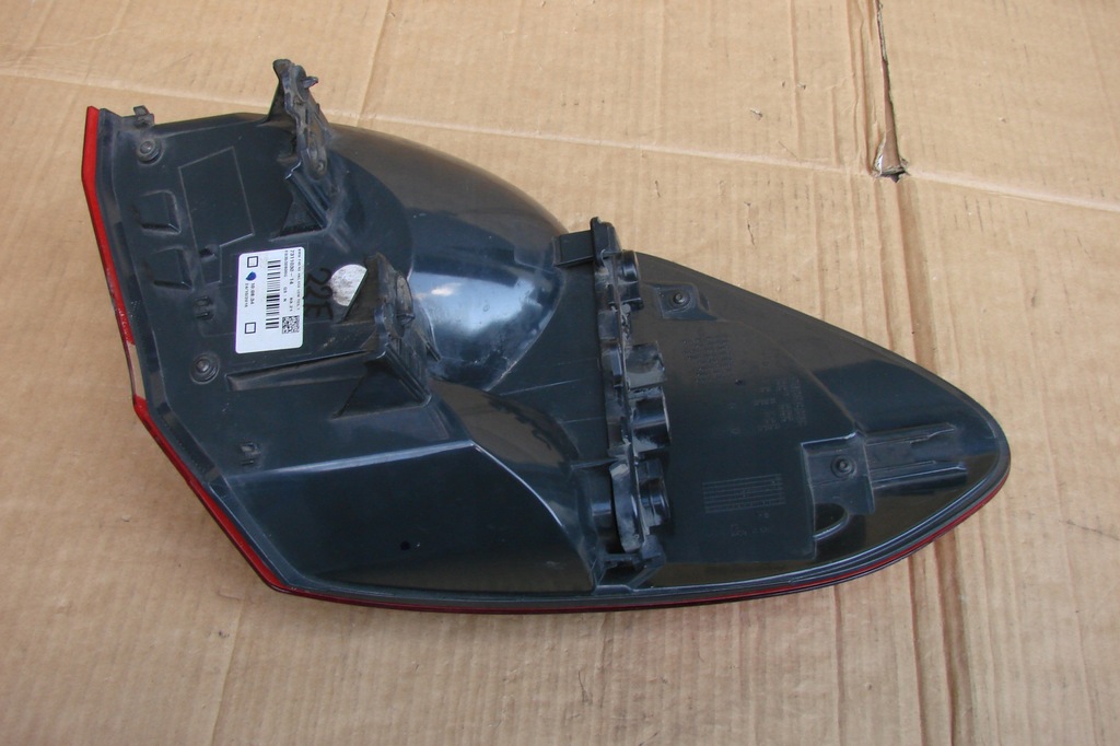 фото №12, Лампа задняя правая угловая bmw 2 f45 eu