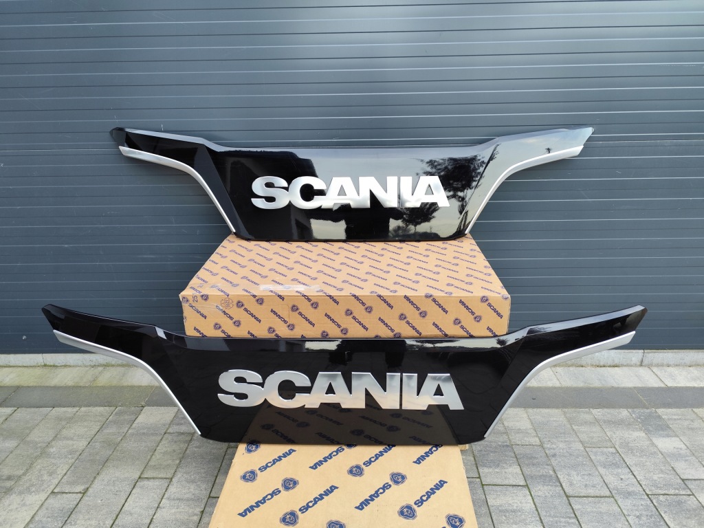 Купити Решітка радіатора надпис scania next gen 2838698 2753417 2542870