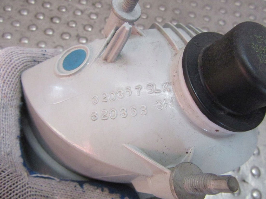 фото №5, Chevrolet camaro 2011 лампа наружная wewnątrzna задняя + цоколь + лампочка