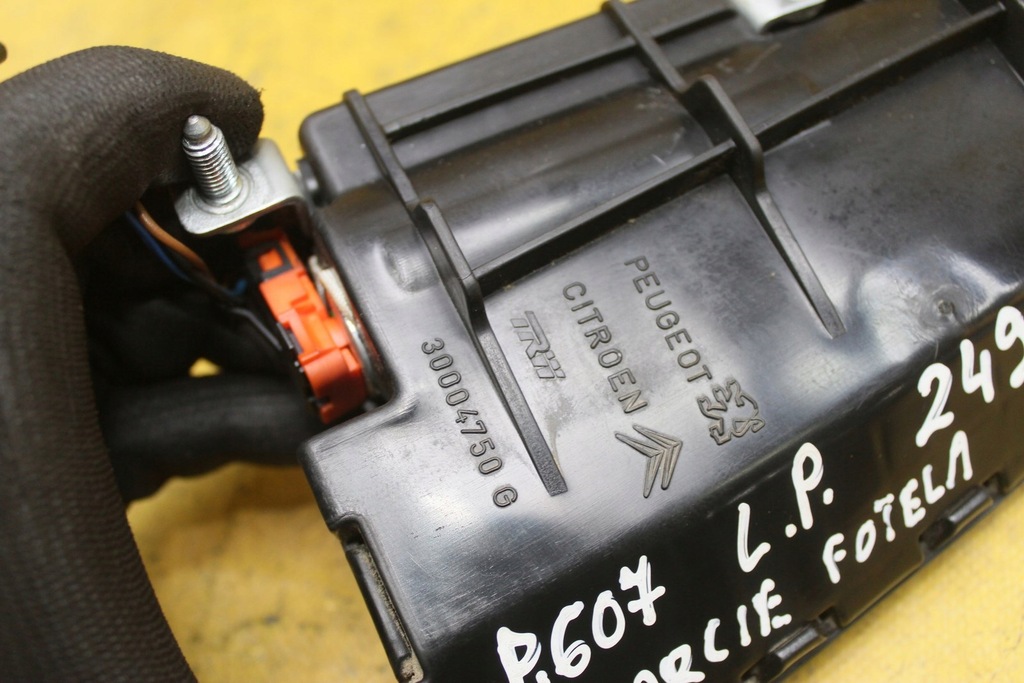 фото №8, Модуль спинка сиденье левый перед peugeot 607