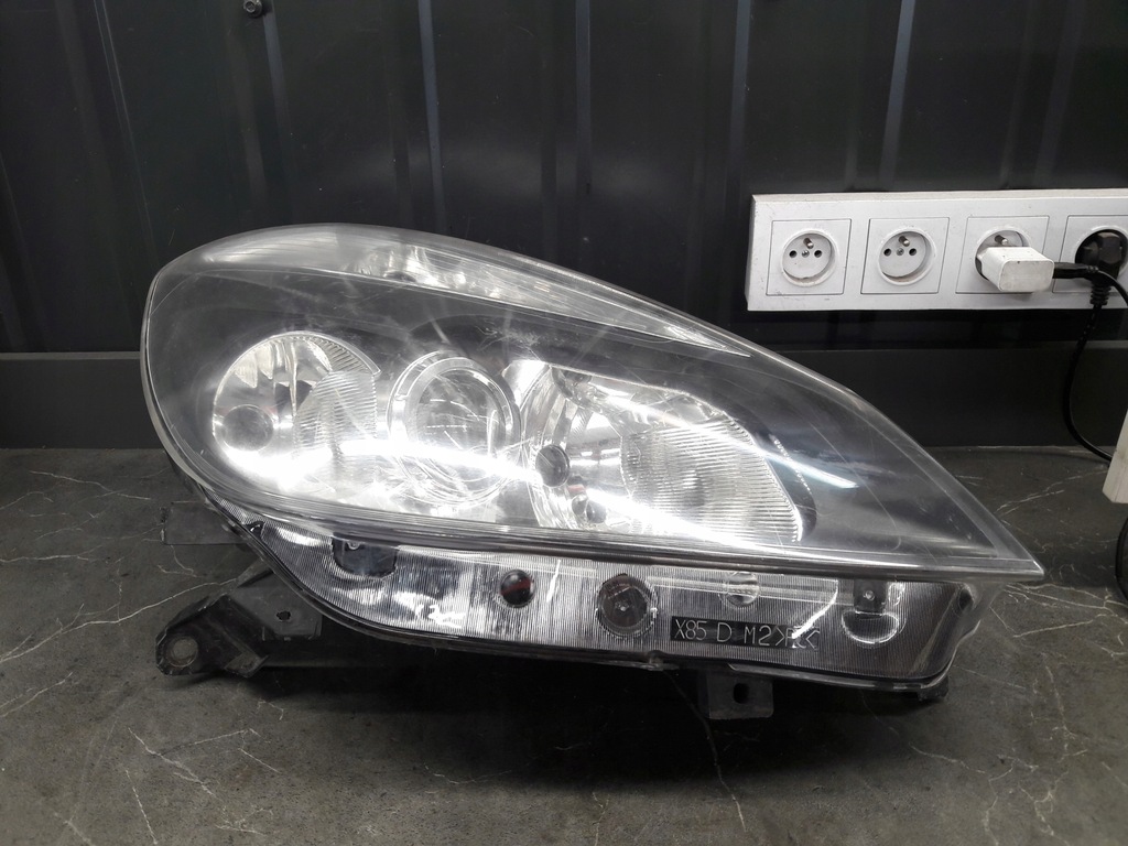 фото №1, 8200261612 фара правый renault clio iii