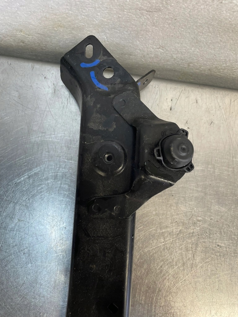 Кронштейн поперечина renault austral rafale 625133844r Доставка