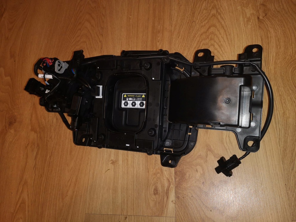 фото №13, Кришка роз'єм заряджання hyundai kona electric lift 20- ідеальний стан