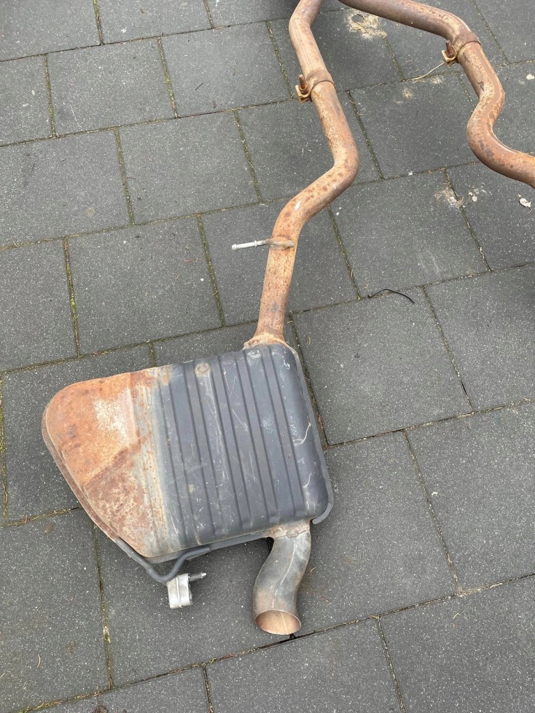 Выхлоп kompletny гаситель range rover velar l560 j8a2-5k243-xg Доставка