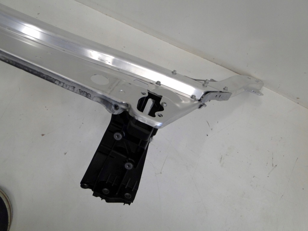 фото №5, Mercedes glc 253 x253 w235 suv coupe pas передній підсилювач lift