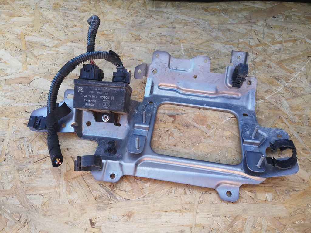 фото №1, Jeep compass ii кронштейн компьютер реле