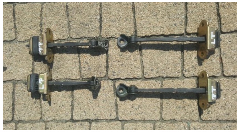 Купить Ограничитель дверь p/l перед honda civic viii ufo europa__06-11