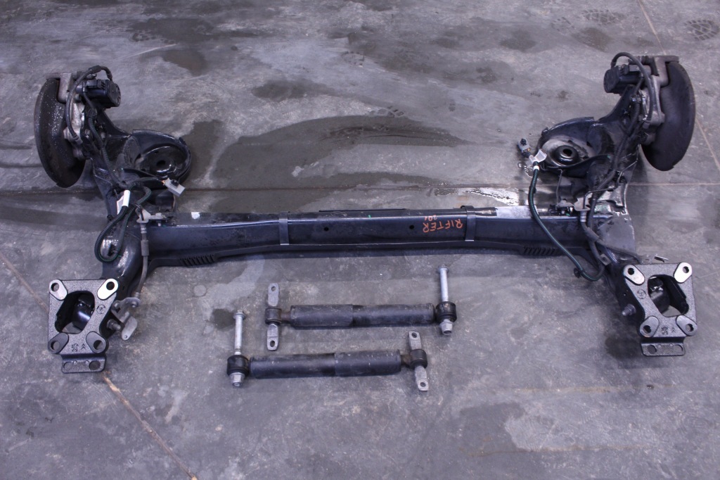 Купити Балка підвіска задні peugeot rifter 20r.