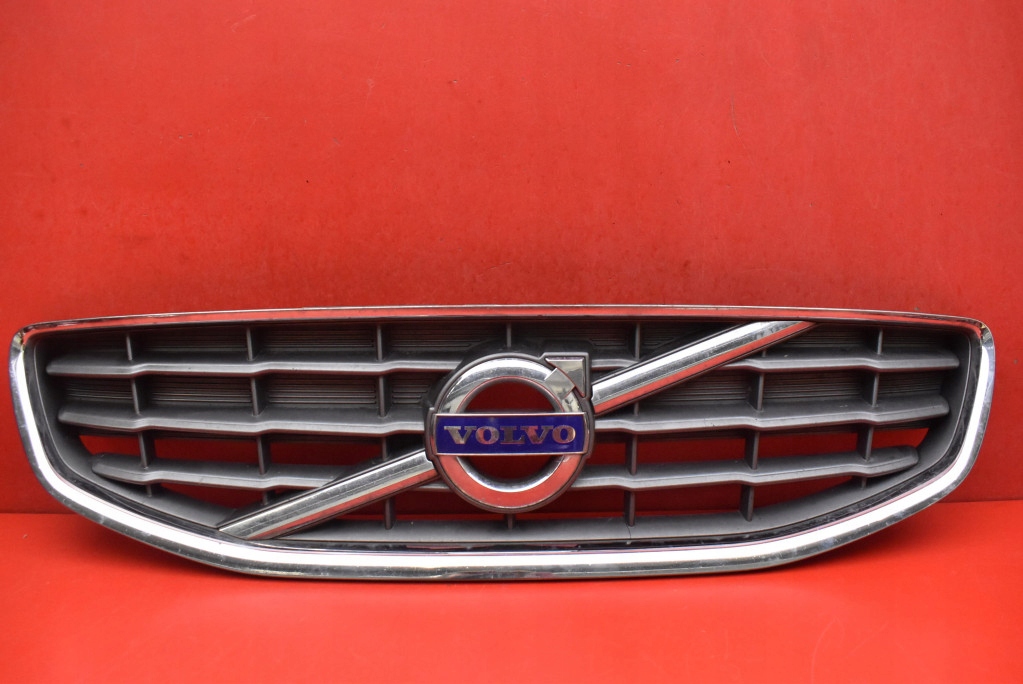 фото №1, Решётка радиатора решётка радиатора czarna хром 31333692 volvo s60 2 ii 10-13